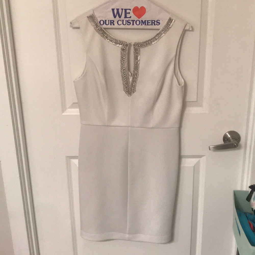 Beautiful white cocktail dress!